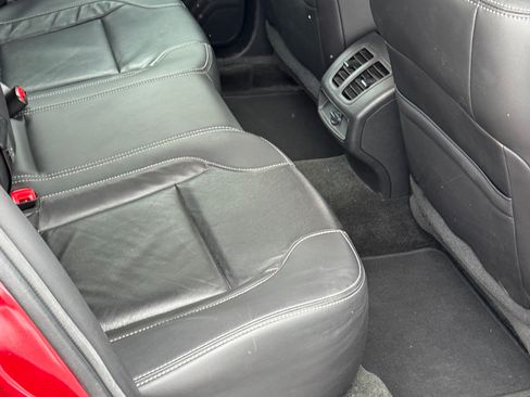 Used 2015 Ford Taurus SEL w/ Equipment Group 201A image 9