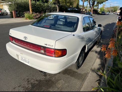 Used 1993 Toyota Camry XLE image 5