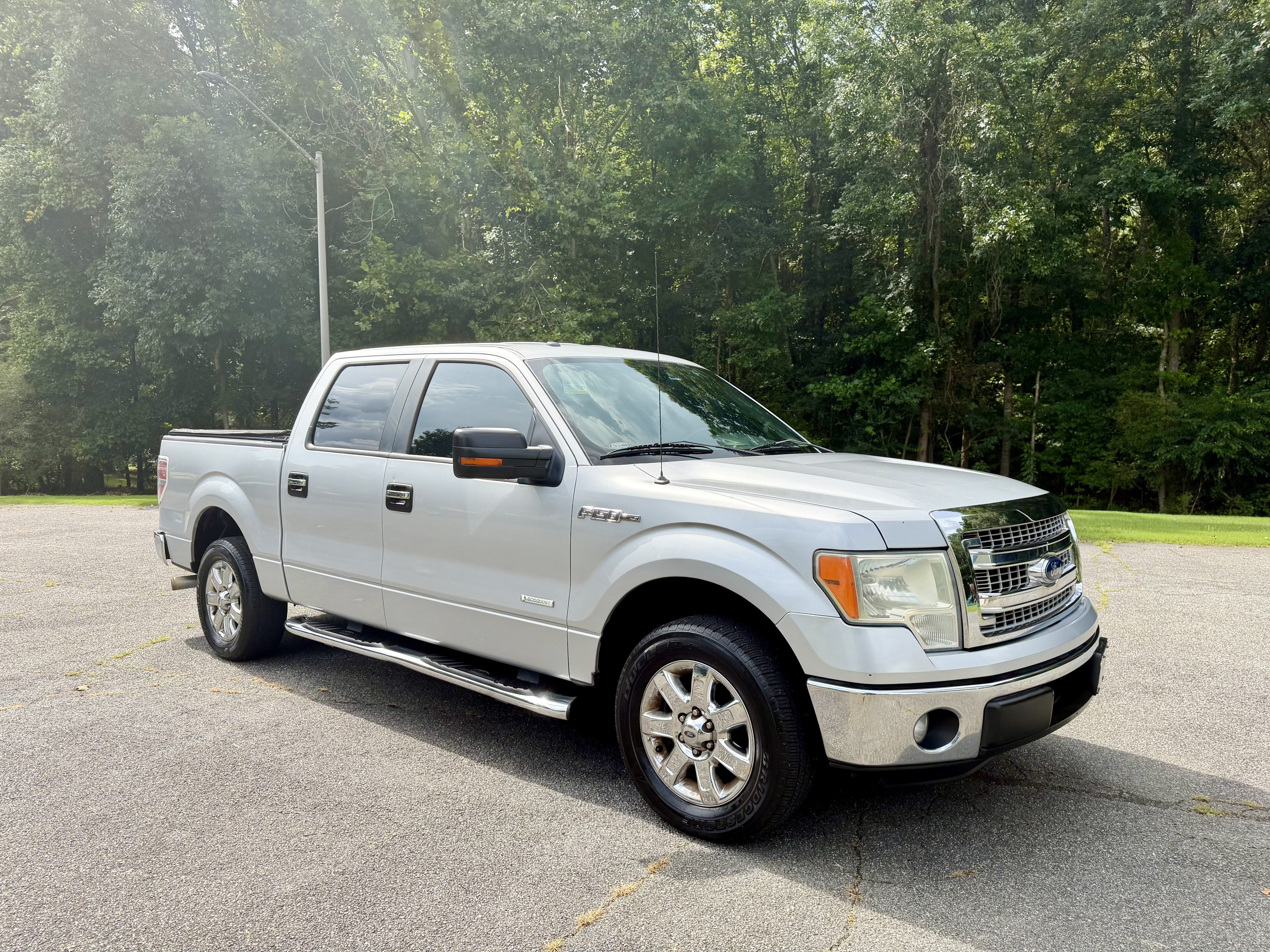 Used 2013 Ford F150 XLT w/ Luxury Equipment Group RWD image 2