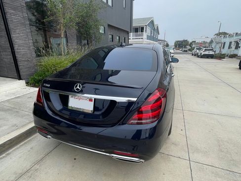 Used 2020 Mercedes-Benz S 560 Sedan image 4