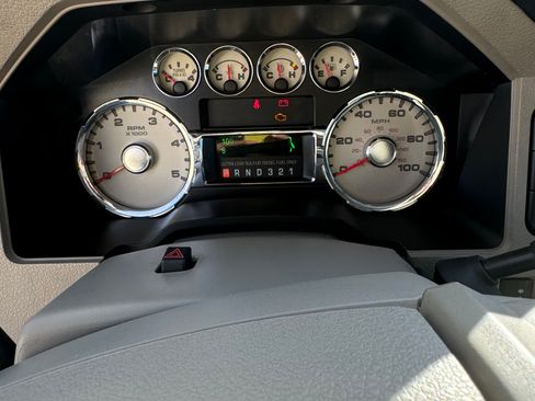 Used 2010 Ford F350 XLT image 10