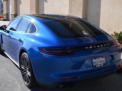 Used 2017 Porsche Panamera Turbo image 11