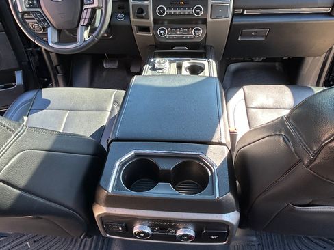 Used 2021 Ford Expedition Max XLT RWD image 14