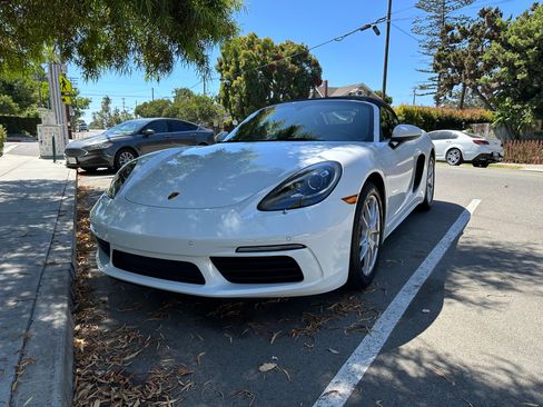 Used 2023 Porsche 718 Boxster RWD image 22