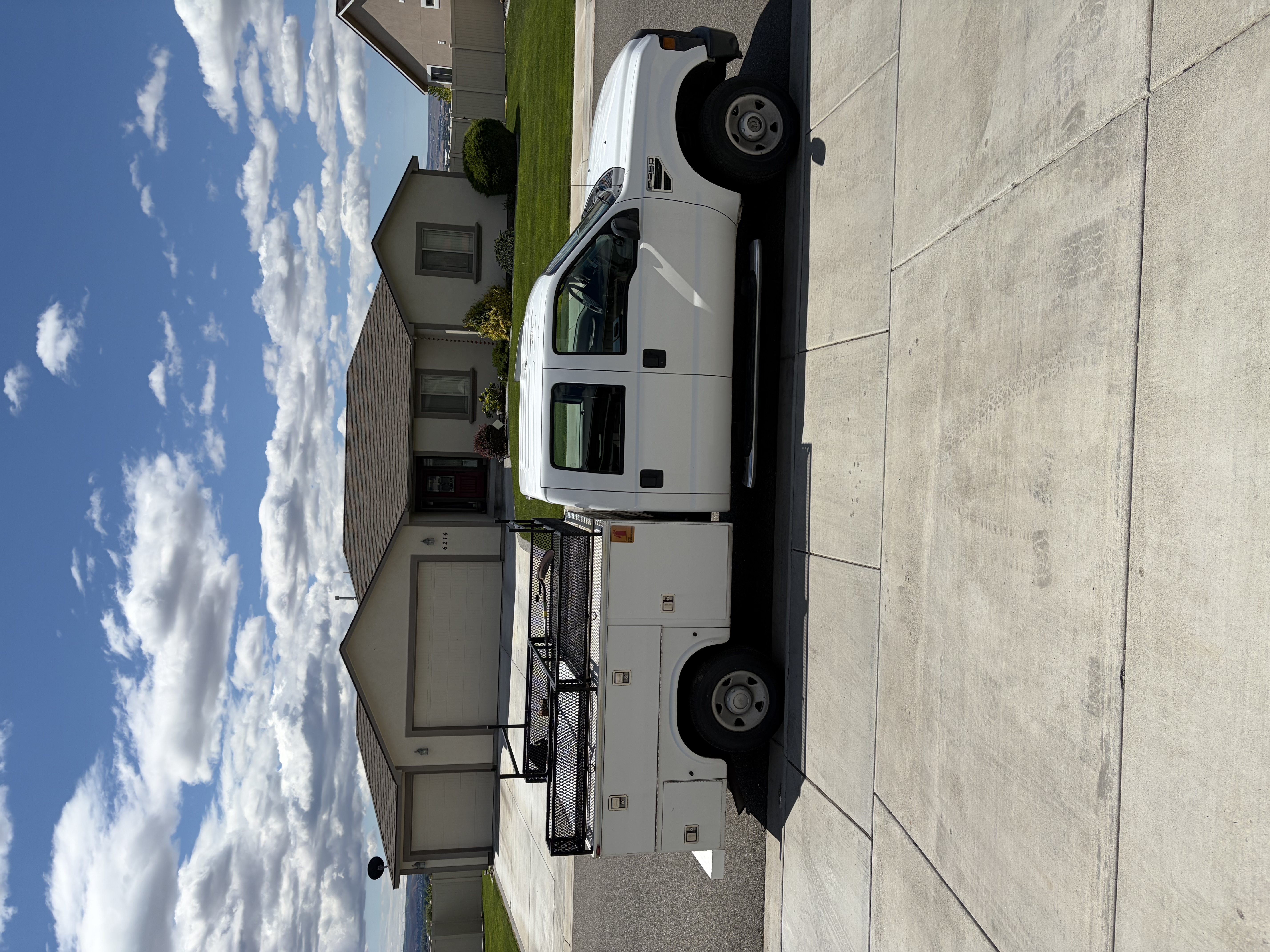 Used 2009 Ford F250 XLT AWD/4WD image 6