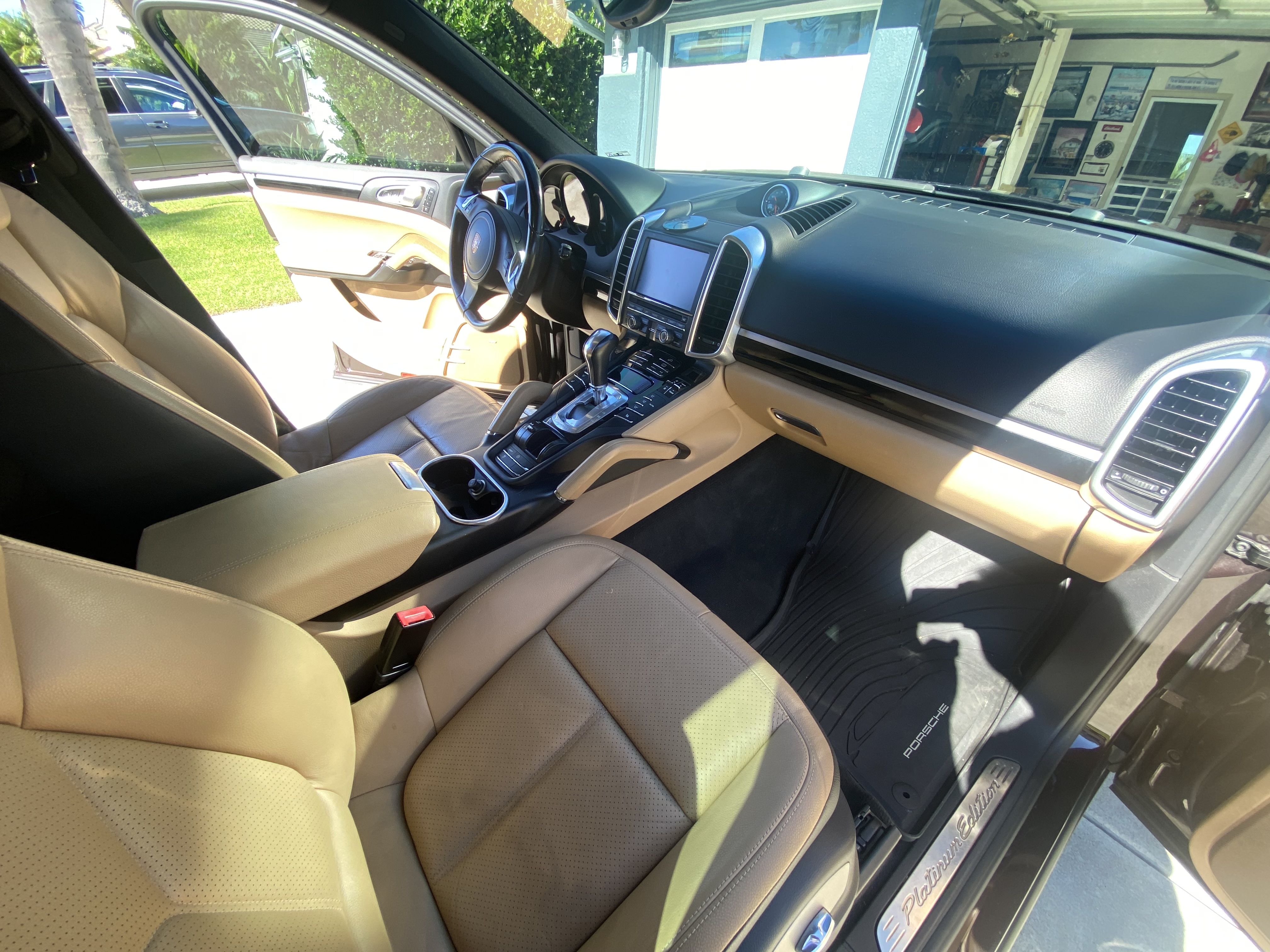Used 2014 Porsche Cayenne AWD/4WD image 14