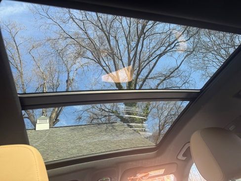 Used 2020 Audi Q8 Premium Plus image 17