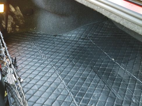 Used 2016 Chrysler 300 S image 5