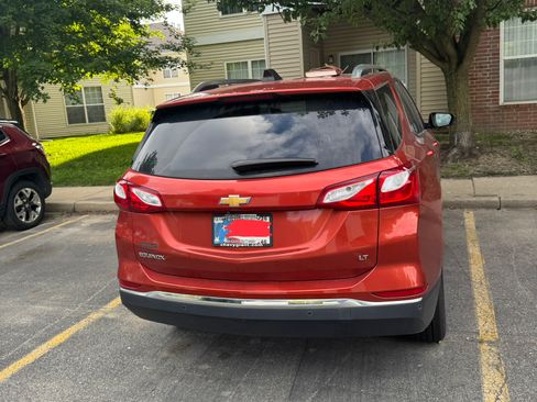 Used 2020 Chevrolet Equinox LT FWD image 11