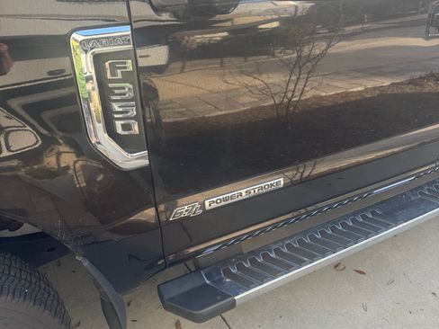 Used 2017 Ford F350 Lariat w/ Lariat Ultimate Package image 6