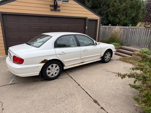 Used 2004 Hyundai Sonata image 16