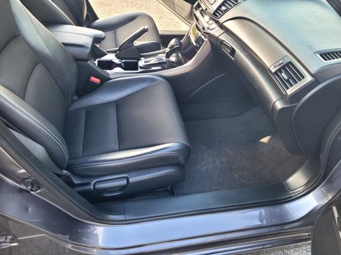 Used 2016 Honda Accord Sport image 18