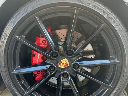 Used 2020 Porsche 911 Carrera image 9