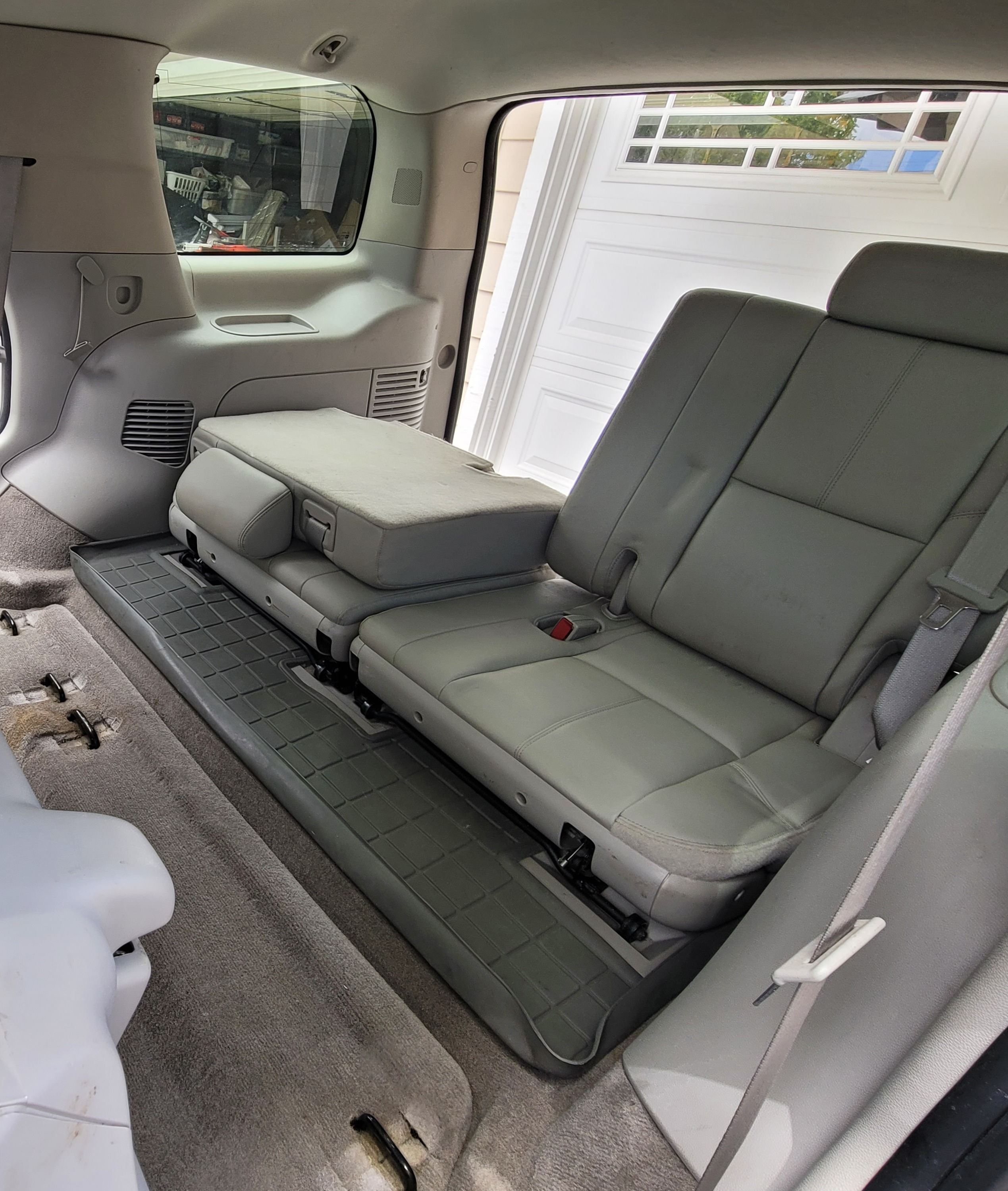 Used 2010 Chevrolet Tahoe LT AWD/4WD image 15