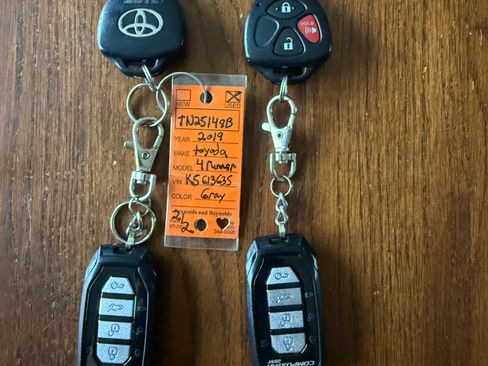 Used 2019 Toyota 4Runner TRD Off-Road Premium image 16