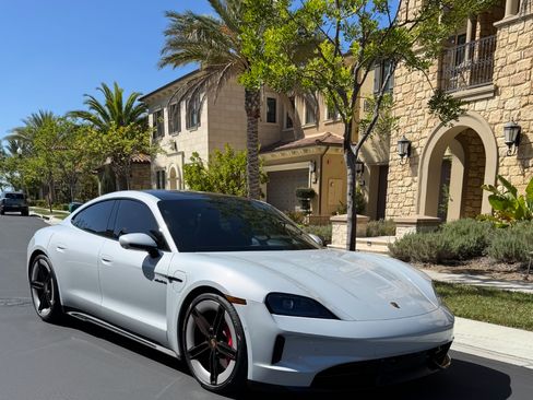 Used 2025 Porsche Taycan GTS image 1