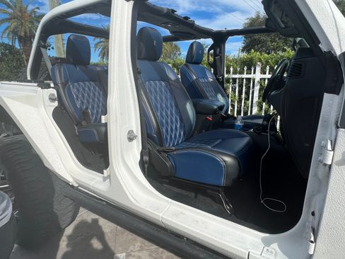 Used 2021 Jeep Wrangler Unlimited Sport image 12