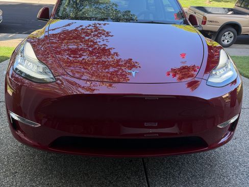 Used 2022 Tesla Model Y Long Range AWD/4WD image 4