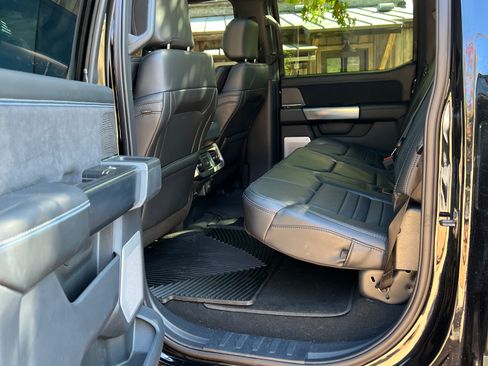 Used 2025 Ford F450 Platinum w/ FX4 Off-Road Package image 12