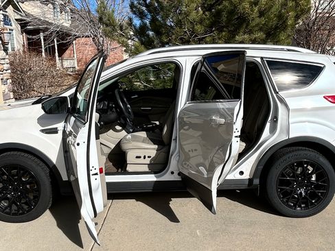 Used 2015 Ford Escape Titanium w/ Equipment Group 301A image 1