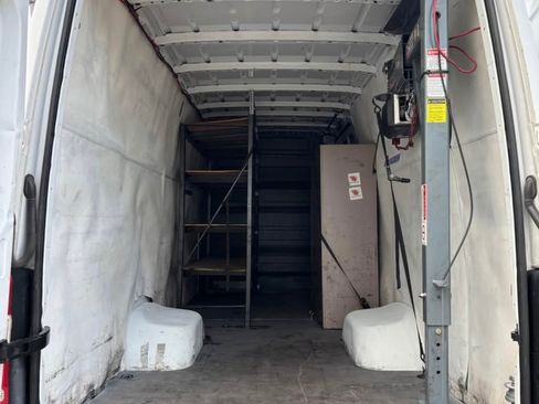 Used 2017 Mercedes-Benz Sprinter 3500 image 6