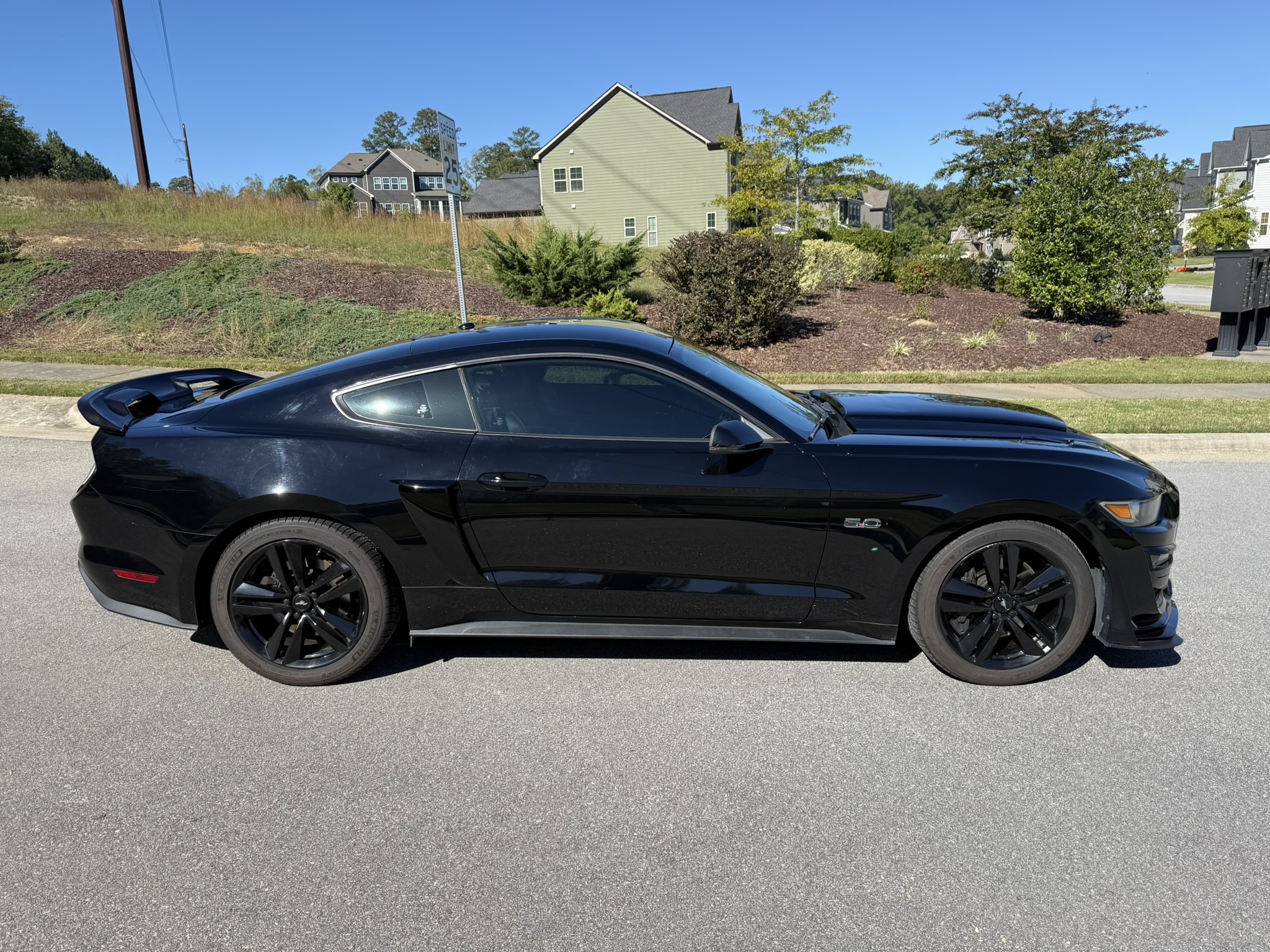 Used 2015 Ford Mustang GT Premium w/ Enhanced Security Package RWD image 8