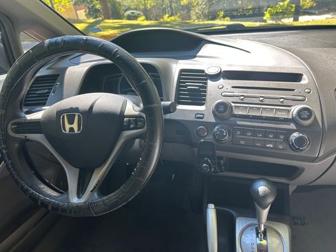 Used 2010 Honda Civic LX image 8
