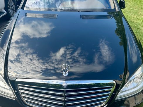 Used 2012 Mercedes-Benz S 550 image 2