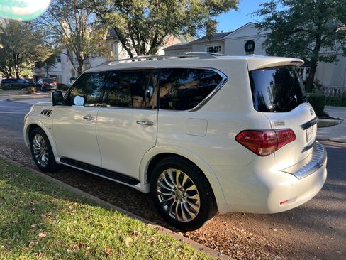 Used 2015 INFINITI QX80 Luxe w/ 22" Wheel Package image 5