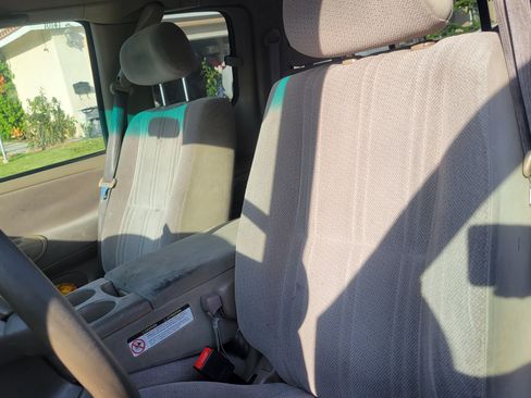 Used 2000 Toyota Tundra SR5 image 11