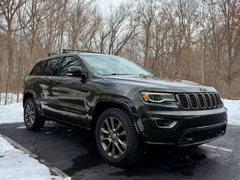 Used 2017 Jeep Grand Cherokee Limited 75th Anniversary image 15