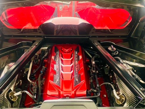 Used 2024 Chevrolet Corvette Stingray Premium Cpe w/ LPO, Roadside Safety Package image 13