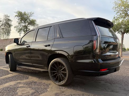 Used 2021 Cadillac Escalade Sport Platinum image 6