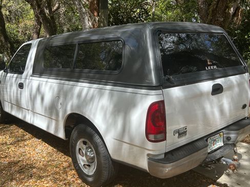 Used 2004 Ford F150 XL image 10