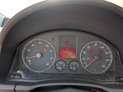 Used 2007 Volkswagen Rabbit 2-Door image 14