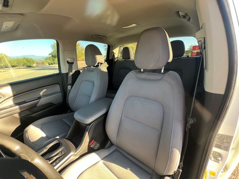 Used 2021 Chevrolet Colorado W/T w/ WT Convenience Package image 11