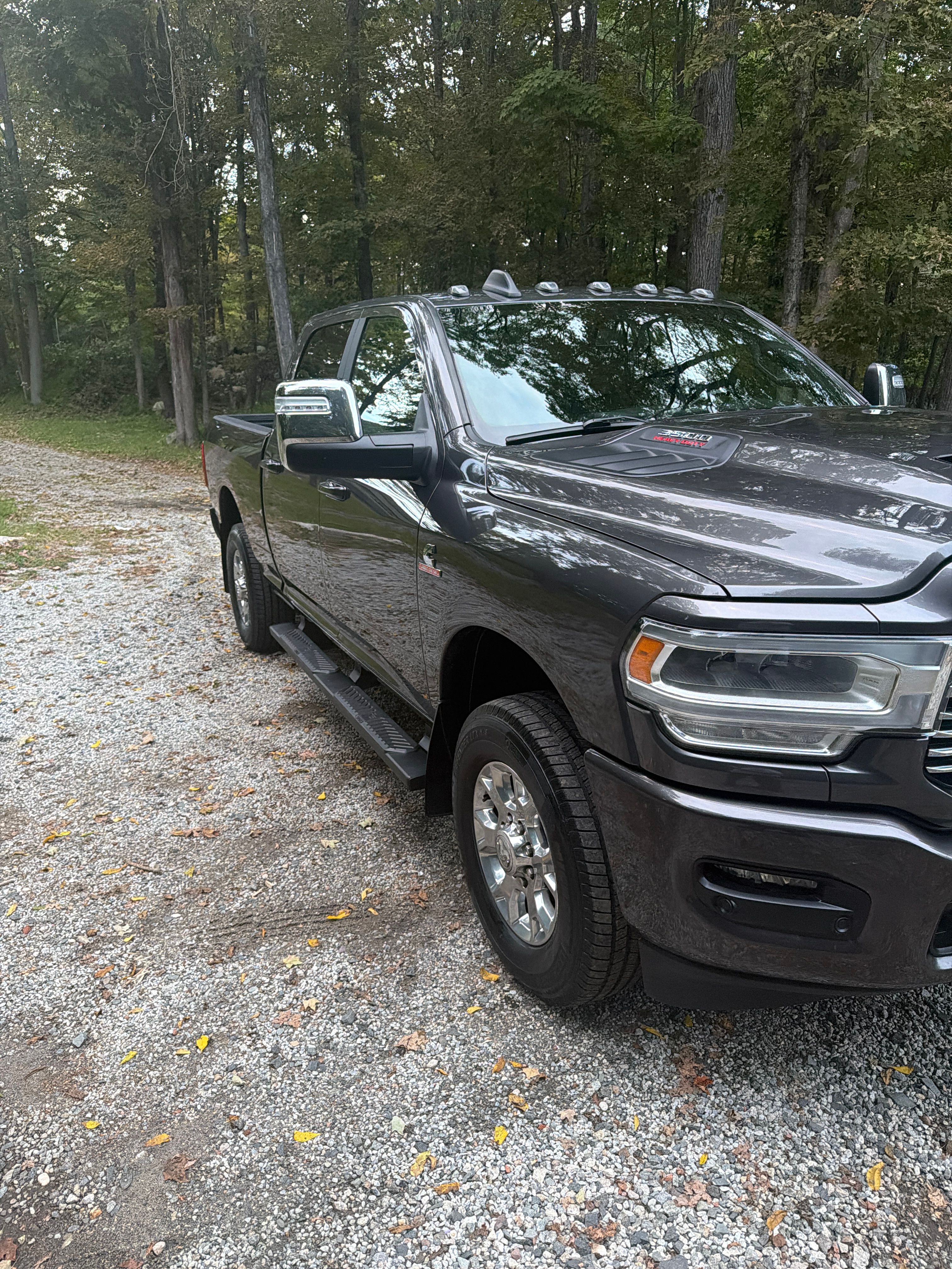 Used 2023 RAM 3500 Laramie AWD/4WD image 2