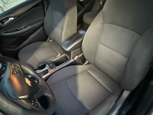 Used 2018 Chevrolet Cruze LT w/ LT Fleet Convenience Package image 15