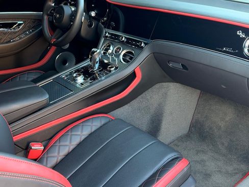 Used 2022 Bentley Continental GT Speed image 9