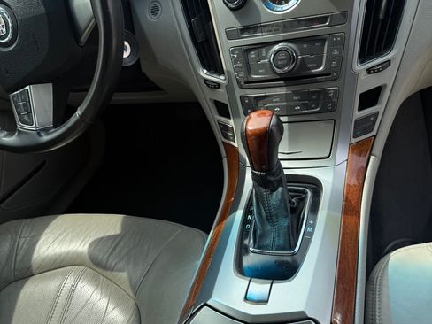 Used 2010 Cadillac CTS Luxury image 8