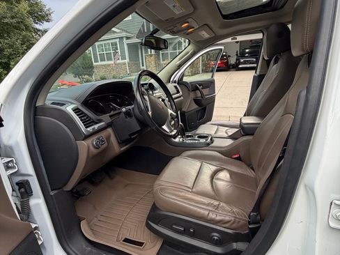 Used 2017 GMC Acadia Limited SLT AWD/4WD image 11