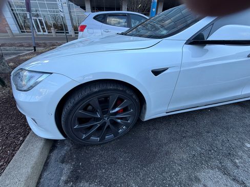 Used 2020 Tesla Model S Performance image 2