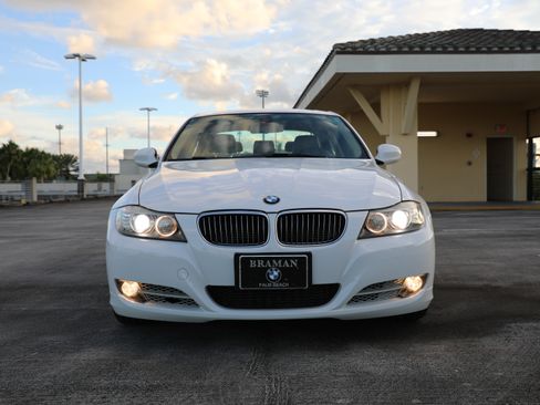 Used 2011 BMW 335d Sedan image 4