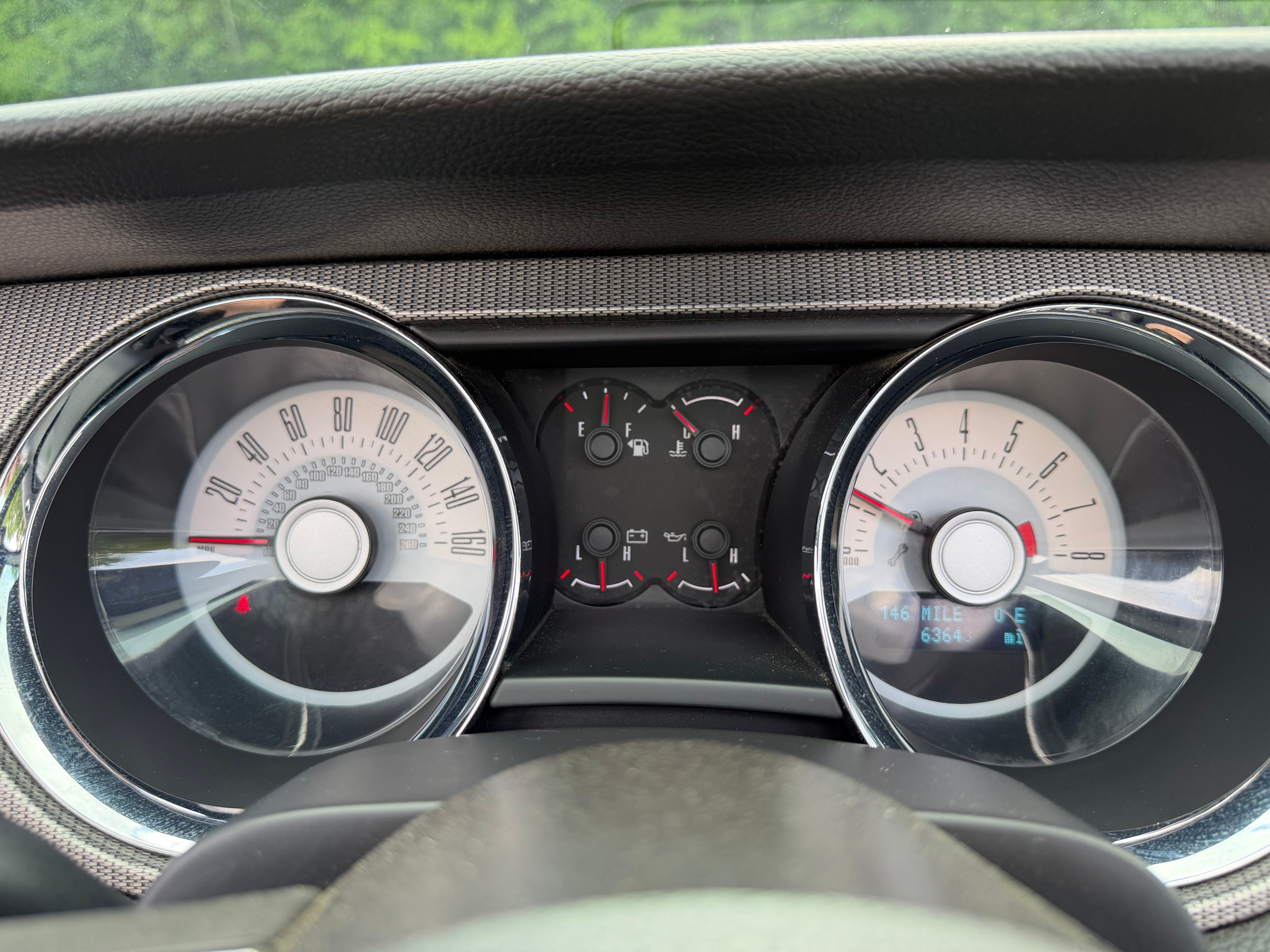 Used 2011 Ford Mustang GT Premium w/ Brembo Brake Pkg RWD image 8