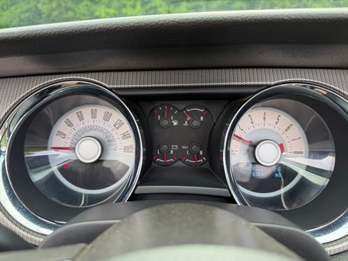 Used 2011 Ford Mustang GT Premium w/ Brembo Brake Pkg RWD image 8