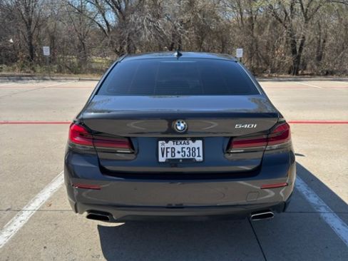 Used 2021 BMW 540i w/ Convenience Package image 16