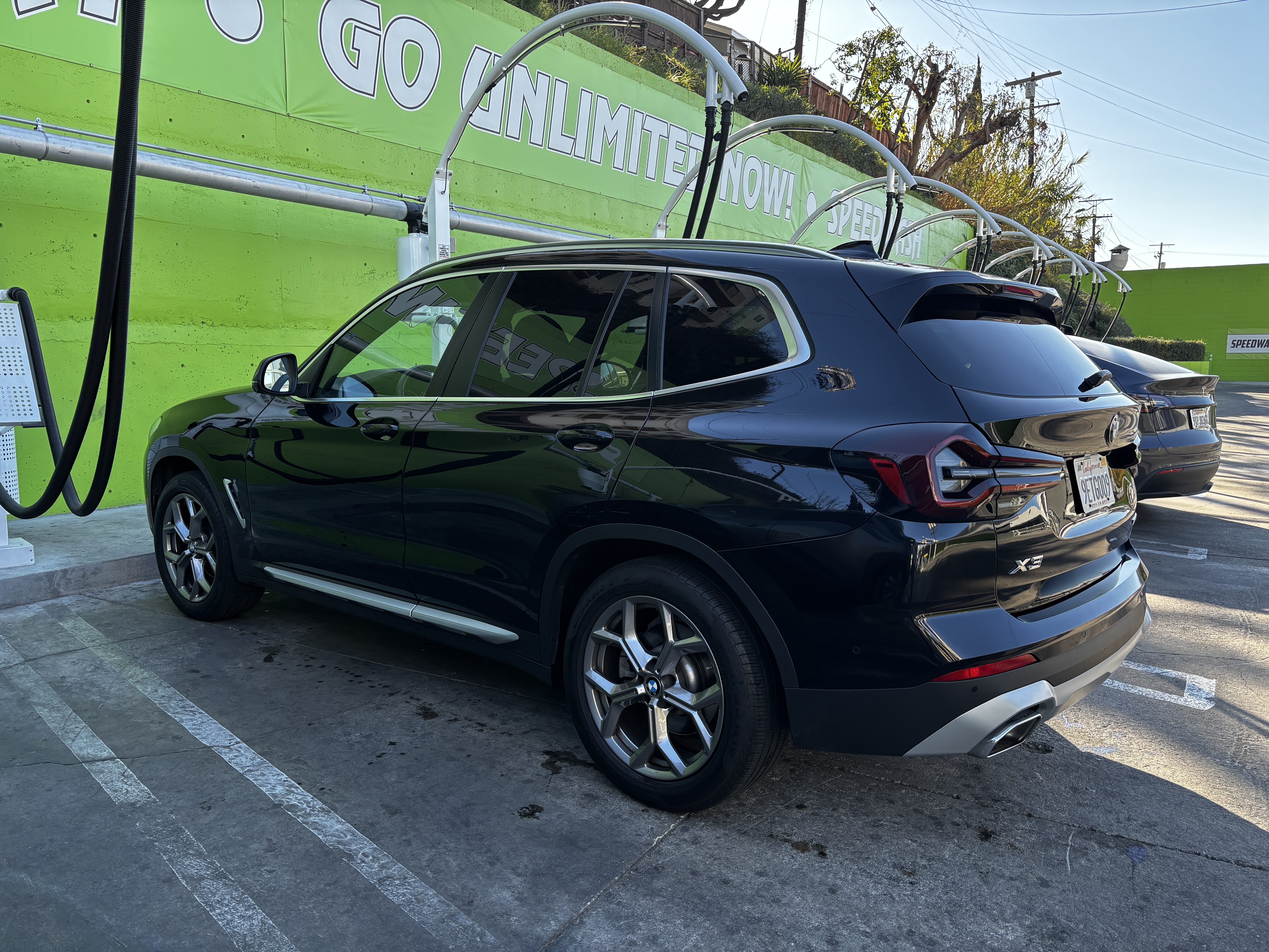 Used 2023 BMW X3 xDrive30i w/ Premium Package w/ZPA AWD/4WD image 2