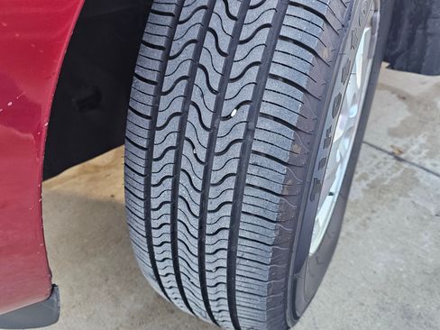 Used 2012 Ford Escape XLT image 12