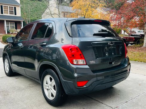 Used 2020 Chevrolet Trax LS w/ Tint and Cruise Package image 5