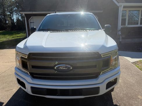 Used 2019 Ford F150 XLT w/ Equipment Group 302A Luxury AWD/4WD image 5